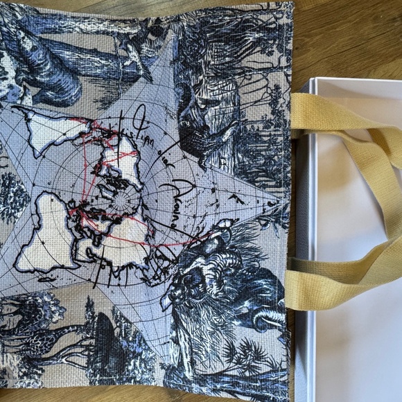 Dior Around the World gift box, new - Picture 6 of 9